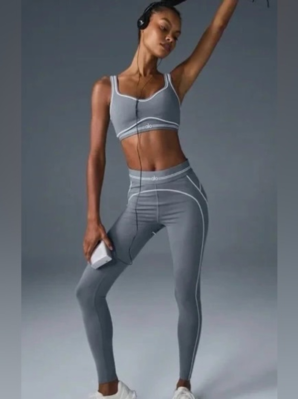 ALO Yoga Airbrush High Waist Heart Throb Leggings Steel Gray White Size XS